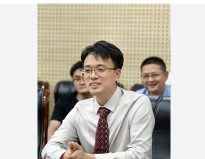 <strong>不会PPT的优先 武汉一硕导招生帖走红本</strong>